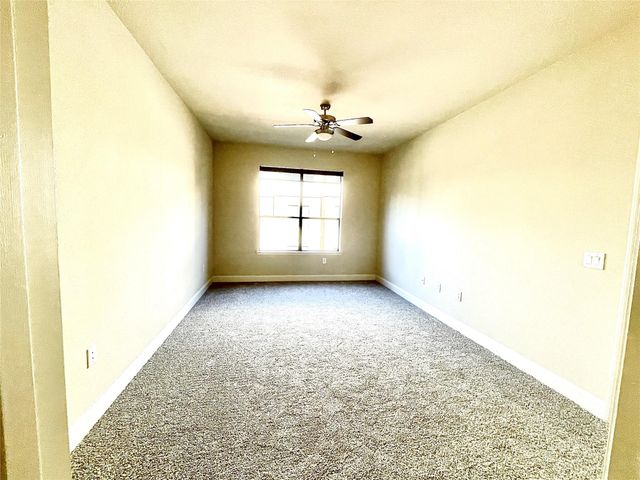 2525 Mccue St Road 313, Houston, TX 77056