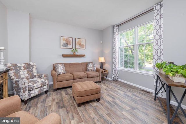 1001 GRAY FOX CT, Sewell, NJ 08080