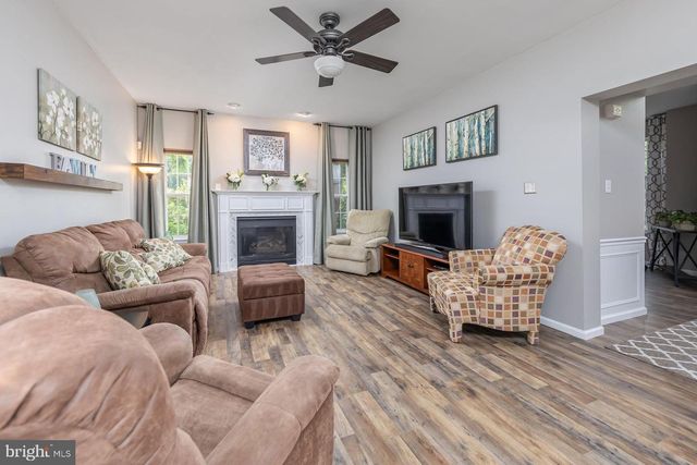 1001 GRAY FOX CT, Sewell, NJ 08080