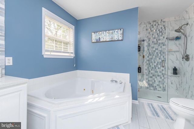 1001 GRAY FOX CT, Sewell, NJ 08080