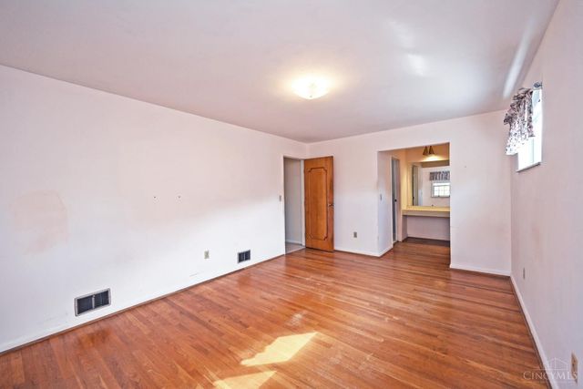 3951 Springrock Drive, Cincinnati, OH 45251