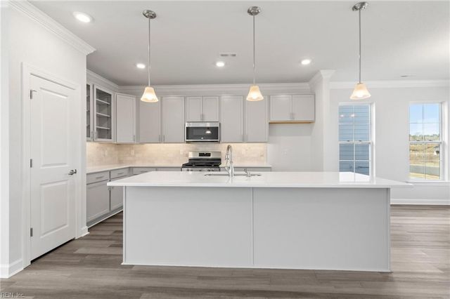 5025 Duxbury RD, Chesapeake, VA 23321