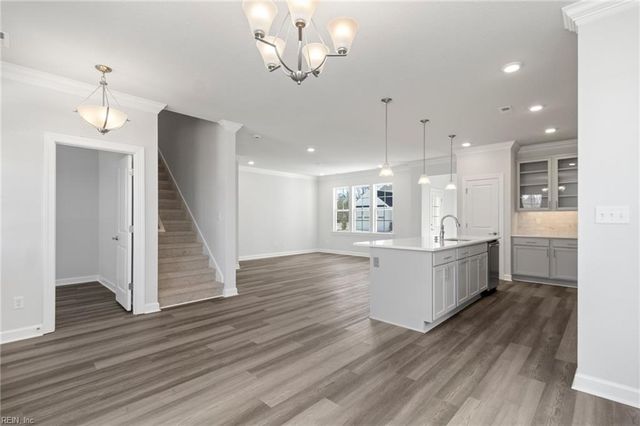 5025 Duxbury RD, Chesapeake, VA 23321