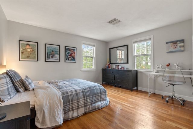 100 Albion Rd, Wellesley, MA 02481