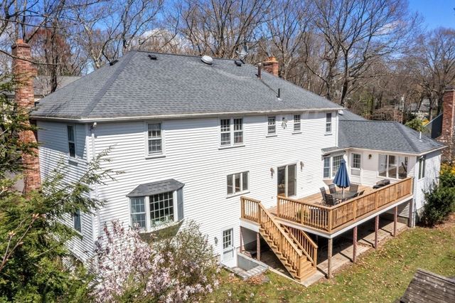 100 Albion Rd, Wellesley, MA 02481