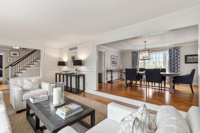 100 Albion Rd, Wellesley, MA 02481