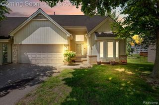 24533 Martel Drive, Farmington Hills, MI 48335