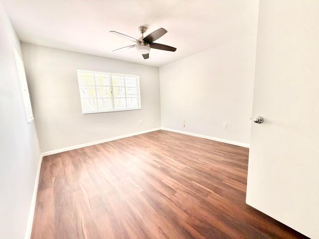 4856 N State Rd 7 1207, Coconut Creek, FL 33073