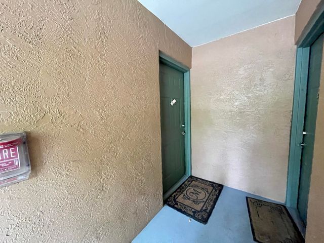 4856 N State Rd 7 1207, Coconut Creek, FL 33073