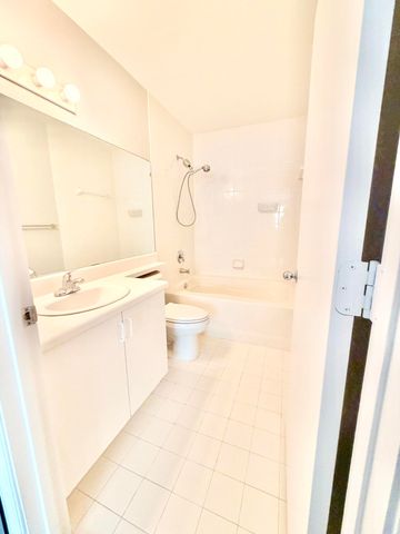 4856 N State Rd 7 1207, Coconut Creek, FL 33073