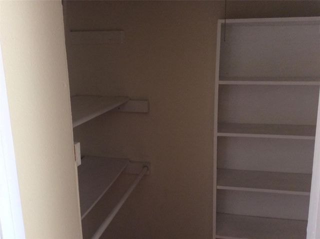 1737 Wooten Park DR 102, Austin, TX 78757