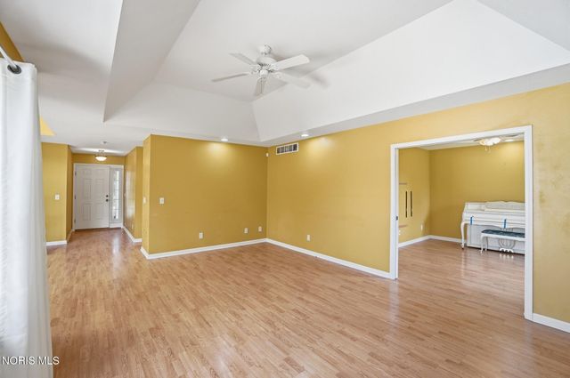 2515 Glengate Drive, Toledo, OH 43614