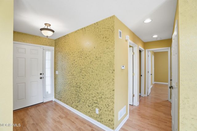 2515 Glengate Drive, Toledo, OH 43614