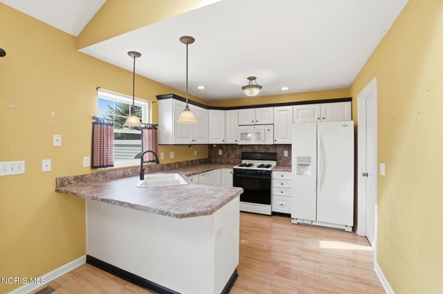 2515 Glengate Drive, Toledo, OH 43614