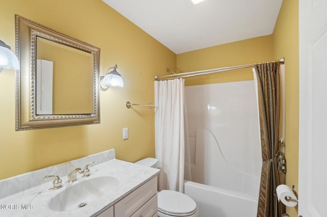 2515 Glengate Drive, Toledo, OH 43614