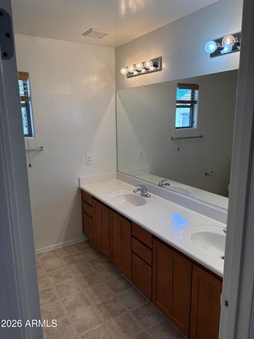 5186 W DESERT HILLS Drive W, Glendale, AZ 85304