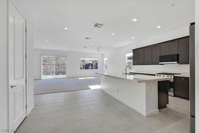 73 Atrani Bay Court, Henderson, NV 89011