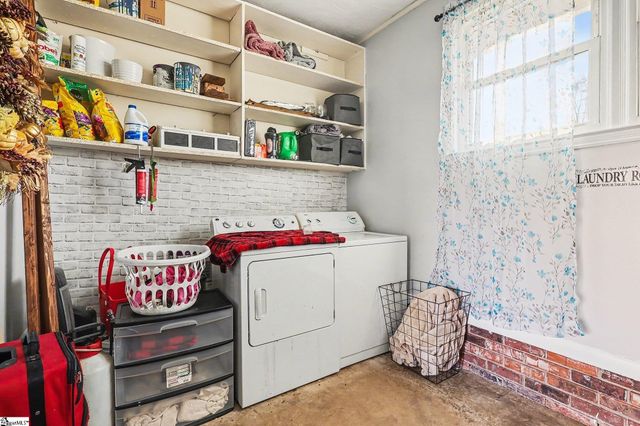 315 Graham Chapel Road, Cowpens, SC 29330