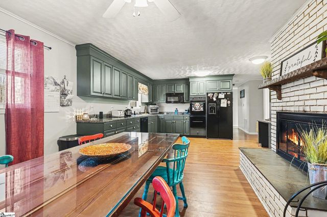 315 Graham Chapel Road, Cowpens, SC 29330