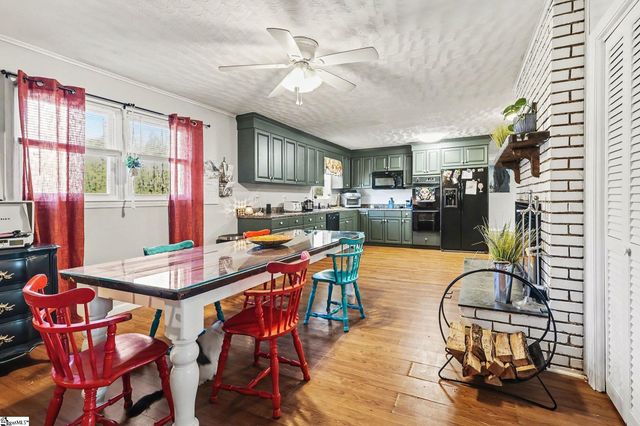 315 Graham Chapel Road, Cowpens, SC 29330