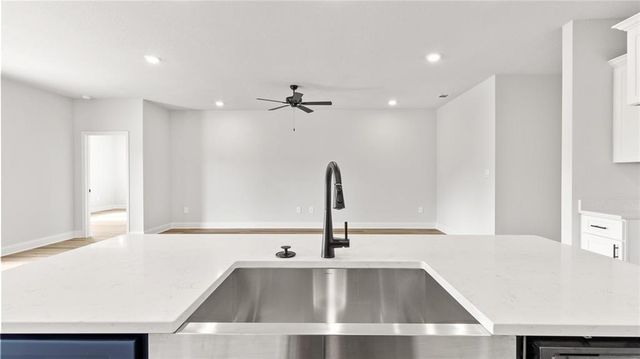 7651 Anglebrook Road N, Mobile, AL 36695
