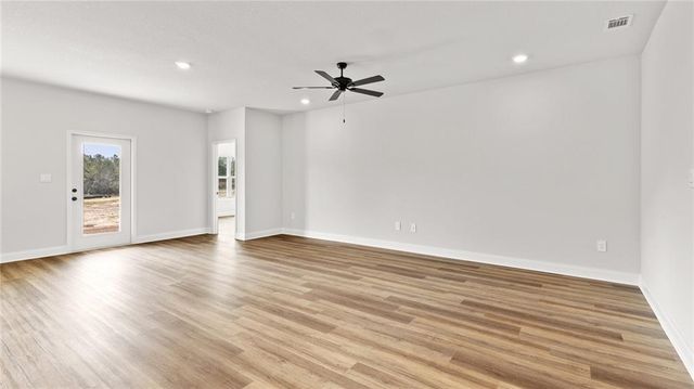 7651 Anglebrook Road N, Mobile, AL 36695