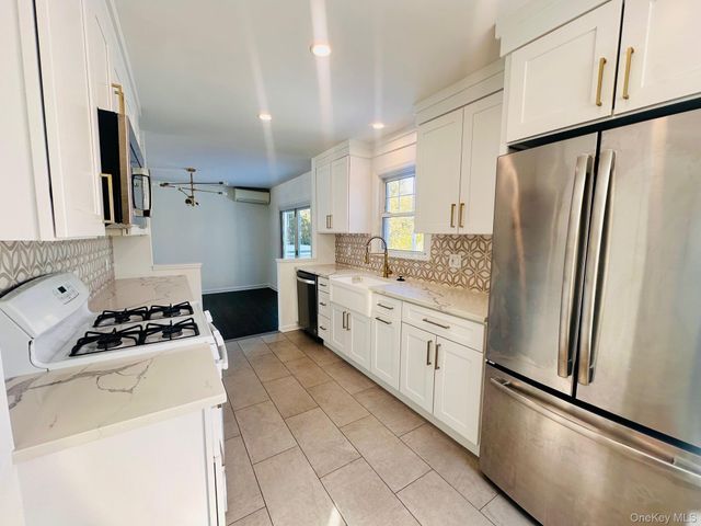 11 W Glen Avenue, Port Chester, NY 10573