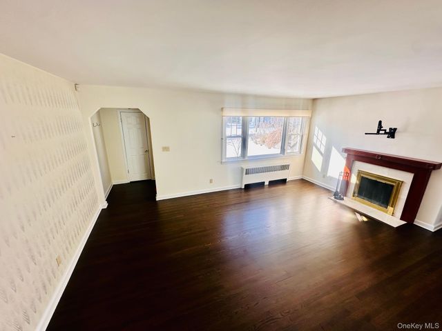 11 W Glen Avenue, Port Chester, NY 10573