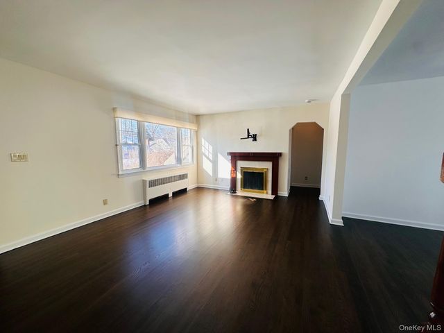 11 W Glen Avenue, Port Chester, NY 10573