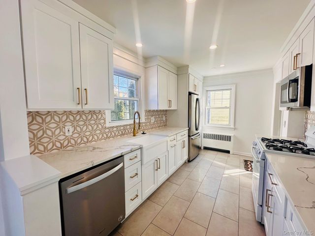 11 W Glen Avenue, Port Chester, NY 10573