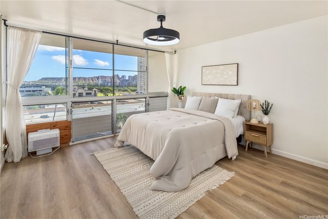 500 University Avenue 736, Honolulu, HI 96826