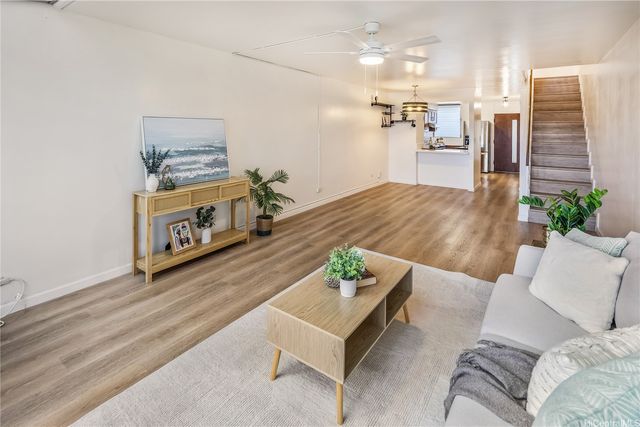 500 University Avenue 736, Honolulu, HI 96826