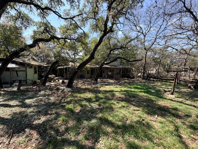 207 Hub DR, Wimberley, TX 78676