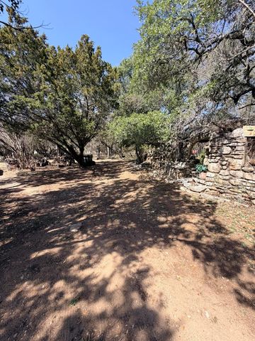 207 Hub DR, Wimberley, TX 78676