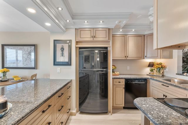 2611 N Riverside Drive 1002, Pompano Beach, FL 33062