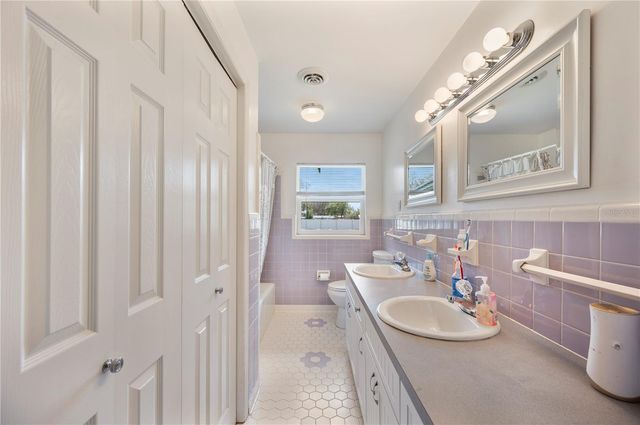 1804 W DAUGHTERY ROAD, Lakeland, FL 33810