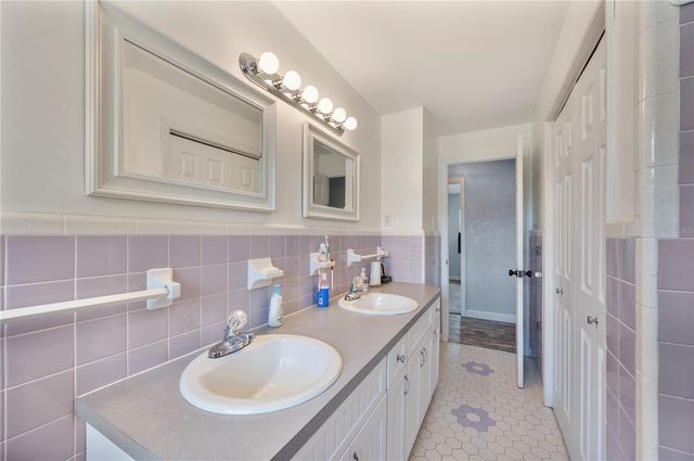 1804 W DAUGHTERY ROAD, Lakeland, FL 33810