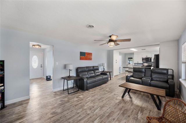 1804 W DAUGHTERY ROAD, Lakeland, FL 33810