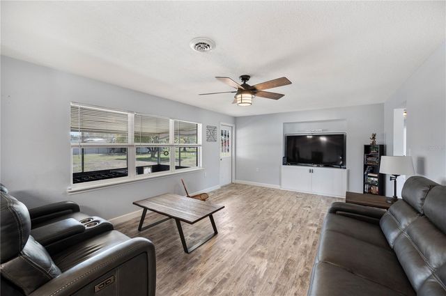 1804 W DAUGHTERY ROAD, Lakeland, FL 33810