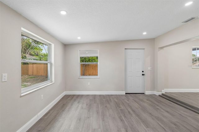 6532 S WEST SHORE CIRCLE, Tampa, FL 33616