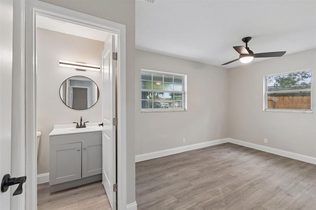 6532 S WEST SHORE CIRCLE, Tampa, FL 33616