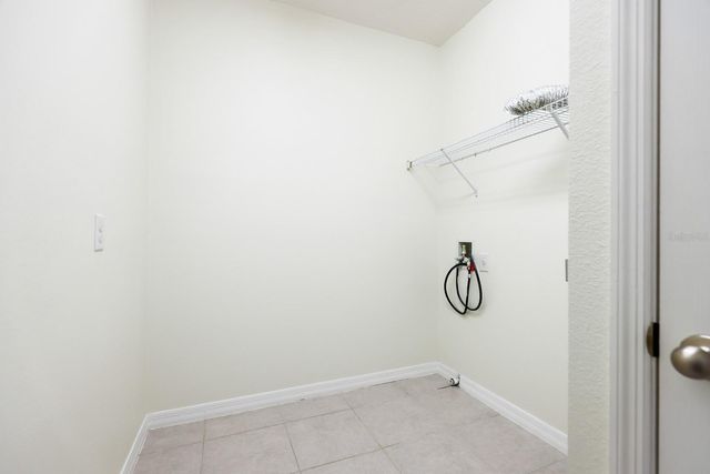 5736 SKYTOP DRIVE, Lithia, FL 33547