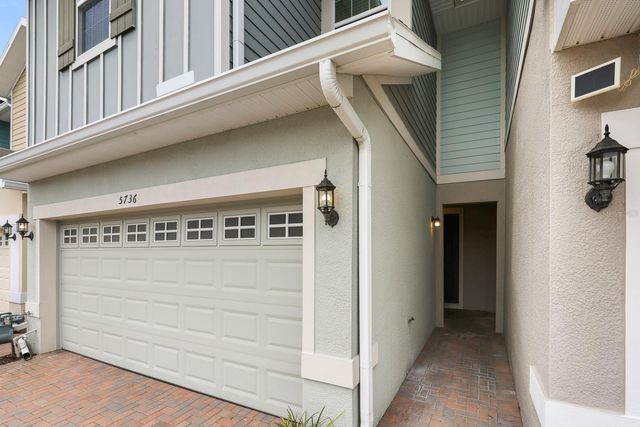 5736 SKYTOP DRIVE, Lithia, FL 33547