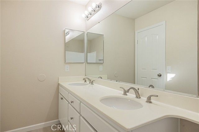 44043 Sunview Court, Lancaster, CA 93535