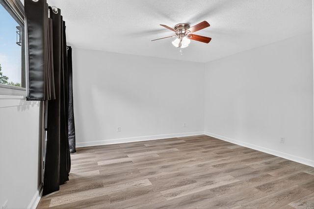 880 Tully Road 17, Houston, TX 77079