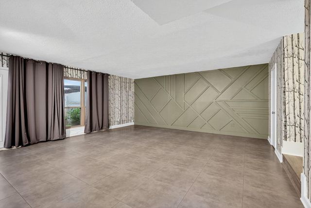 880 Tully Road 17, Houston, TX 77079