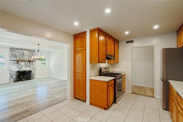 20353 Gault, Winnetka, CA 91306