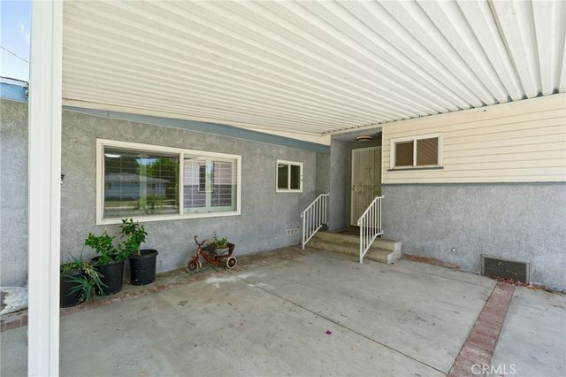 20353 Gault, Winnetka, CA 91306