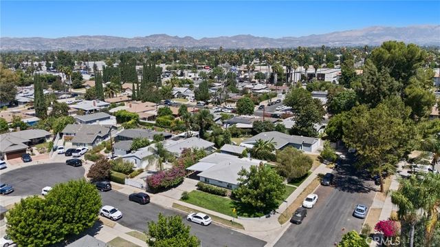 20353 Gault, Winnetka, CA 91306