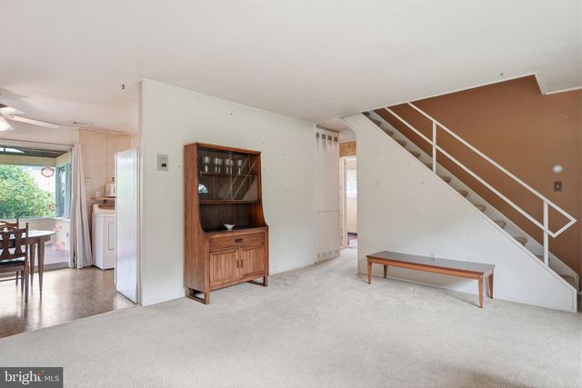 58 TRAIL RD, Levittown, PA 19056